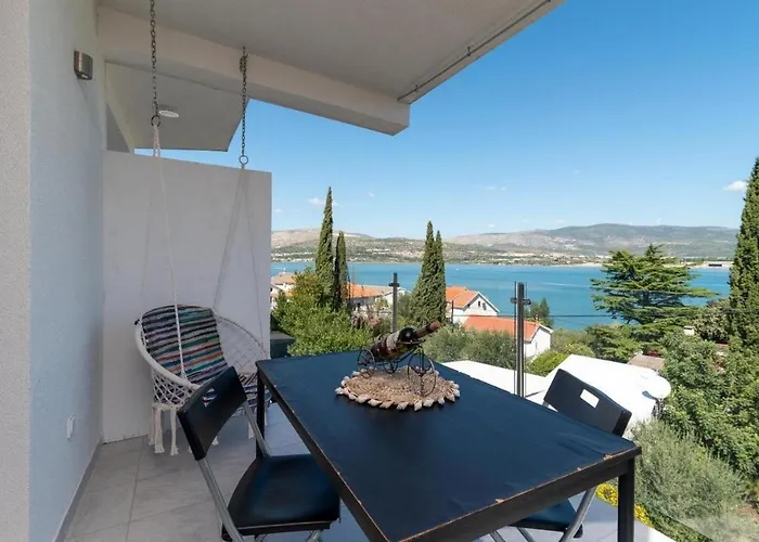 Family-friendly With Swimming Pool Mastrinka, Ciovo - 23984 Apartamento Trogir