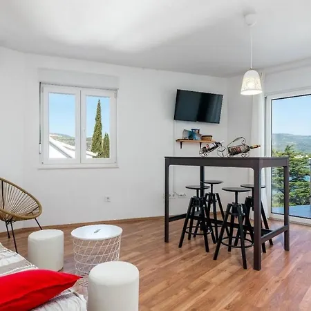 Family-friendly With Swimming Pool Mastrinka, Ciovo - 23984 * Trogir