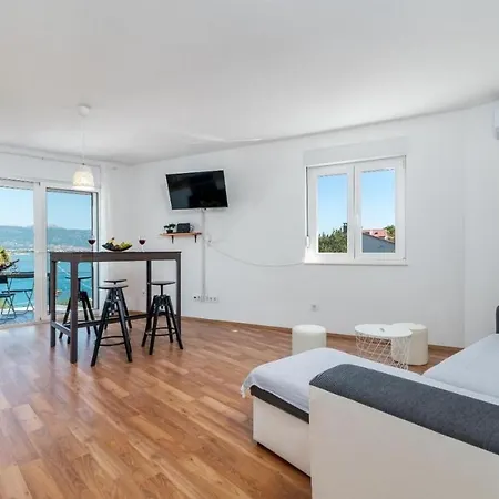 Family-friendly With Swimming Pool Mastrinka, Ciovo - 23984 * Trogir