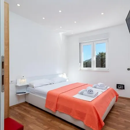 Family-friendly With Swimming Pool Mastrinka, Ciovo - 23984