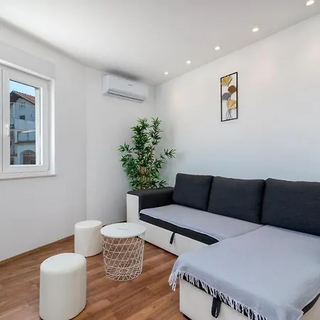 Family-friendly With Swimming Pool Mastrinka, Ciovo - 23984 Apartment Trogir