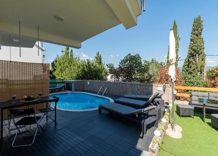 Family-friendly With Swimming Pool Mastrinka, Ciovo - 23984 * Trogir