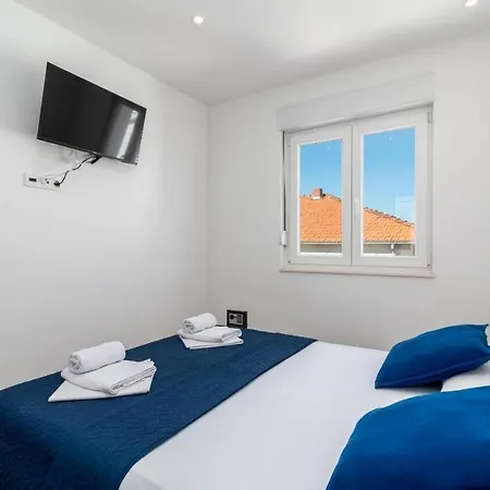 Family-friendly With Swimming Pool Mastrinka, Ciovo - 23984 Apartment