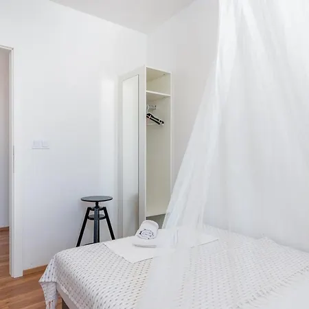 Family-friendly With Swimming Pool Mastrinka, Ciovo - 23984 Apartment Trogir